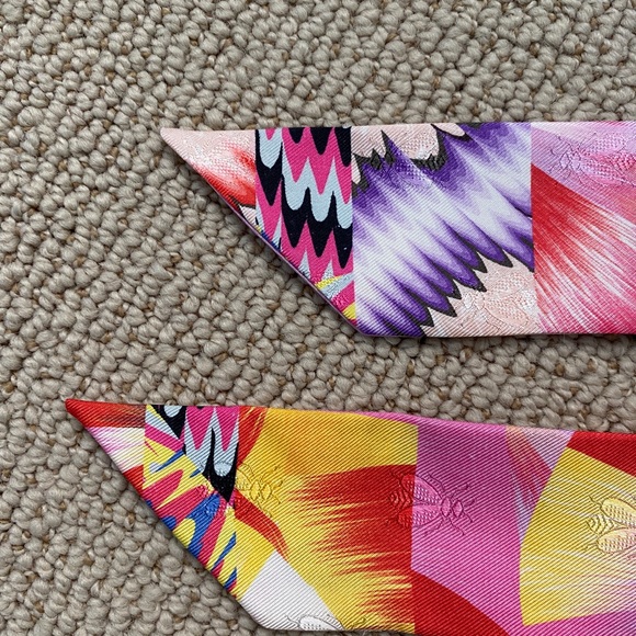 Hermes Marble Silk Twilly - Picture 5 of 7